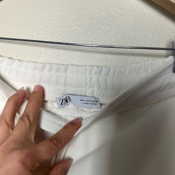 ZARA White Casual Shorts - Picture 3 of 5